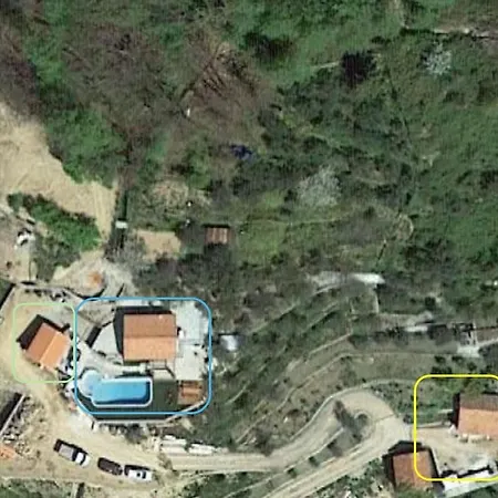 Tatil Evi Hillside Haven - Sea View Retreat With Pool Access *
