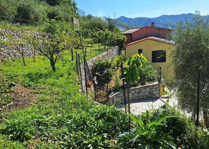 Feriehus Hillside Haven - Sea View Retreat With Pool Access *